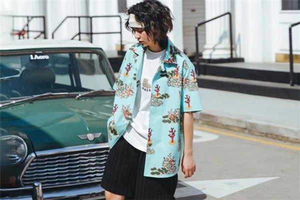 復古襯衫什么顏色好看 復古襯衫穿搭指南 復古襯衫什么顏色好看 復古襯衫穿搭指南
