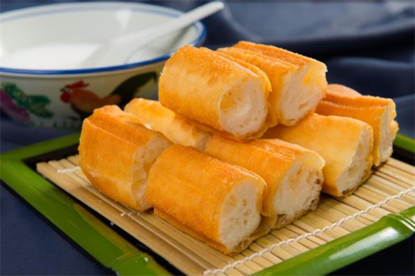 油條可以炒著吃嗎 油條炒絲瓜怎么做 油條可以炒著吃嗎 油條炒絲瓜怎么做