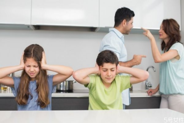 老公不懂浪漫怎么辦 婚后怎么和老公浪漫 老公不懂浪漫怎么辦 婚后怎么和老公浪漫