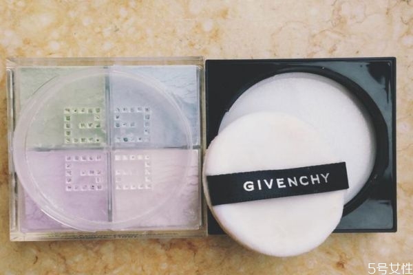 紀(jì)梵希散粉干皮能用嗎 紀(jì)梵希散粉用法 紀(jì)梵希散粉干皮能用嗎 紀(jì)梵希散粉用法