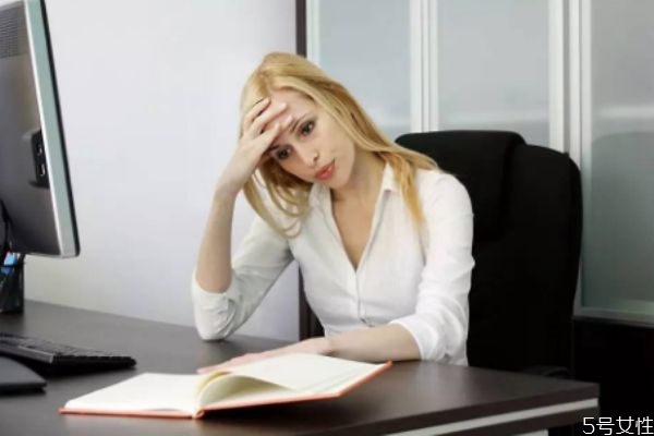 久坐會(huì)長痔瘡嗎 久坐對身體有哪些影響