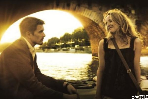 愛上一個(gè)人需要多久 愛一個(gè)人可以愛到多久 愛上一個(gè)人需要多久 愛一個(gè)人可以愛到多久