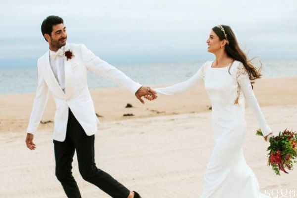 男人為什么都喜歡找小三 男人喜歡找小三的原因 男人為什么都喜歡找小三 男人喜歡找小三的原因