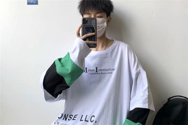 原宿風(fēng)衛(wèi)衣什么顏色好看 原宿風(fēng)衛(wèi)衣流行什么顏色 原宿風(fēng)衛(wèi)衣什么顏色好看 原宿風(fēng)衛(wèi)衣流行什么顏色