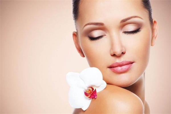 激光脫唇毛要多長(zhǎng)時(shí)間 激光脫唇毛什么季節(jié)做最好 激光脫唇毛要多長(zhǎng)時(shí)間 激光脫唇毛什么季節(jié)做最好