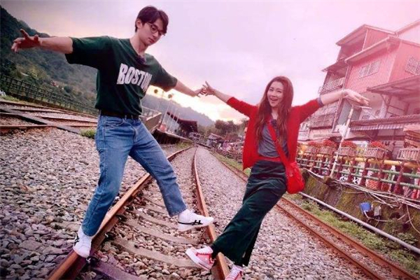 嫁給鳳凰男有幸福的嗎 為什么不能嫁給鳳凰男 嫁給鳳凰男有幸福的嗎 為什么不能嫁給鳳凰男