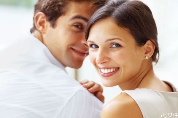 女人出軌的時(shí)候會(huì)有什么特征 女人出軌最典型的表現(xiàn) 女人出軌的時(shí)候會(huì)有什么特征 女人出軌最典型的表現(xiàn)