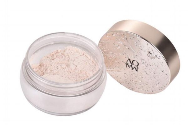 散粉可以用洗面奶卸嗎 洗面奶能洗掉散粉嗎 散粉可以用洗面奶卸嗎 洗面奶能洗掉散粉嗎