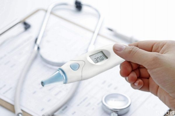 額式體溫計應該怎么使用 額式體溫計多少度正常