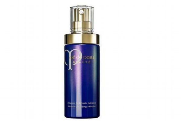 如何辨別cpb乳液真假 cpb乳液真假對比 如何辨別cpb乳液真假 cpb乳液真假對比