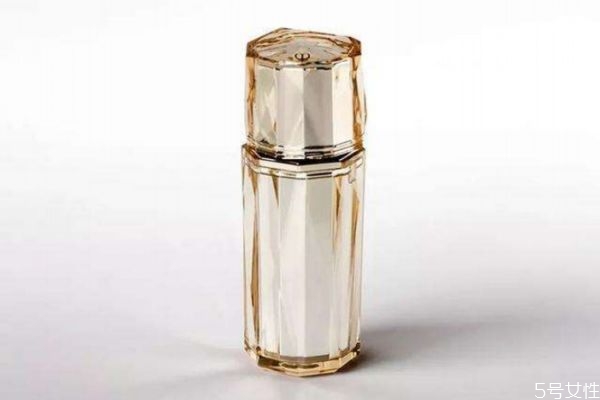 cpb免稅店和日本本土的區(qū)別 日本本土專柜版和國際版區(qū)別 cpb免稅店和日本本土的區(qū)別 日本本土專柜版和國際版區(qū)別