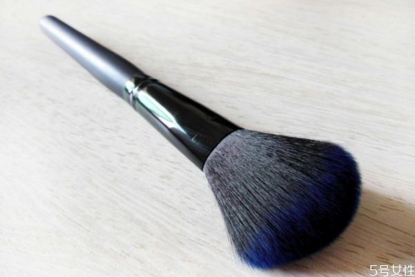 散粉刷怎么粘取散粉 散粉刷的正確使用方法 散粉刷怎么粘取散粉 散粉刷的正確使用方法