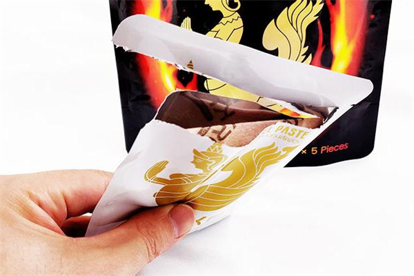 美人魚肚臍貼男人可以用嗎 美人魚肚臍貼貼幾個(gè)小時(shí) 美人魚肚臍貼男人可以用嗎 美人魚肚臍貼貼幾個(gè)小時(shí)