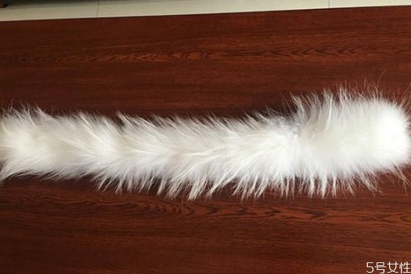 毛領變綠了還能補救嗎 毛領變綠怎么回事