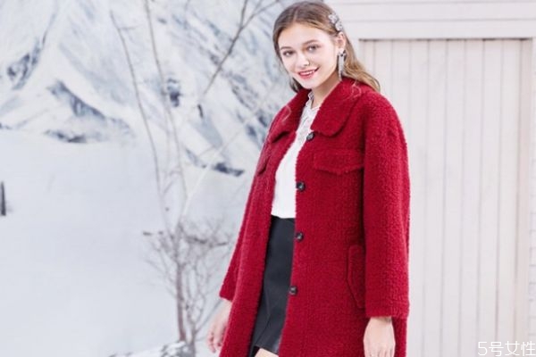 顆粒絨跟羊羔絨一樣嗎 顆粒絨和羊羔絨有什么區(qū)別 顆粒絨跟羊羔絨一樣嗎 顆粒絨和羊羔絨有什么區(qū)別