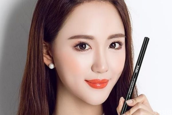 春季化妝要注意什么 春季化妝容易過敏嗎 春季化妝要注意什么 春季化妝容易過敏嗎