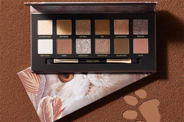 完美日記小貓盤(pán)多少錢(qián) 完美日記小貓盤(pán)怎么搭配