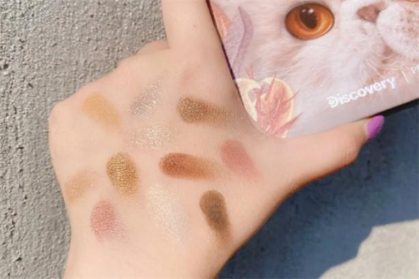 完美日記小貓盤(pán)多少錢(qián) 完美日記小貓盤(pán)怎么搭配