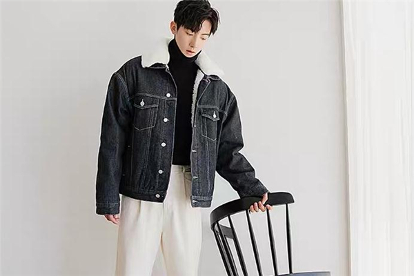 牛仔夾克配什么褲子 牛仔夾克怎么搭配褲子好看 牛仔夾克配什么褲子 牛仔夾克怎么搭配褲子好看