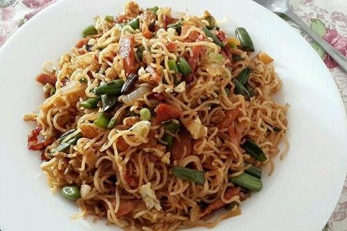 炒方便面和泡面哪個熱量高 炒方便面營養(yǎng)價(jià)值高嗎 炒方便面和泡面哪個熱量高 炒方便面營養(yǎng)價(jià)值高嗎