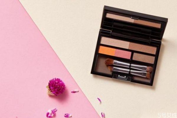 眉粉是用來(lái)干什么的 眉粉碎了怎么復(fù)原 眉粉是用來(lái)干什么的 眉粉碎了怎么復(fù)原