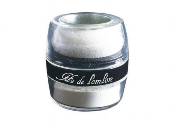 蓬蓬粉會導(dǎo)致脫發(fā)嗎 蓬蓬粉成分有什么 蓬蓬粉會導(dǎo)致脫發(fā)嗎 蓬蓬粉成分有什么