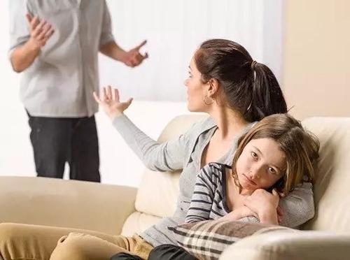 為什么有的夫妻無(wú)話可說(shuō) 什么導(dǎo)致夫妻無(wú)話可說(shuō)