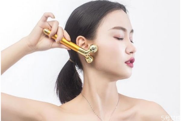 為什么會(huì)有雙下巴 造成雙下巴的原因有什么 為什么會(huì)有雙下巴 造成雙下巴的原因有什么