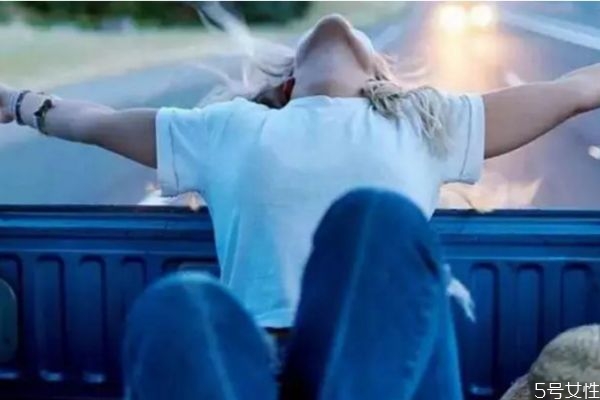 什么是物質(zhì)女 物質(zhì)女有什么特征 什么是物質(zhì)女 物質(zhì)女有什么特征