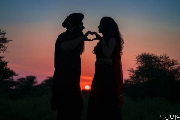 哄人睡覺方法 哄女朋友睡覺的技巧 哄人睡覺方法 哄女朋友睡覺的技巧