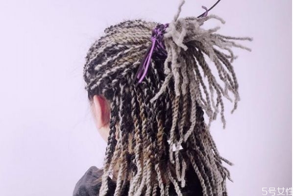 臟辮應(yīng)該怎么扎 扎臟辮的方法有什么 臟辮應(yīng)該怎么扎 扎臟辮的方法有什么