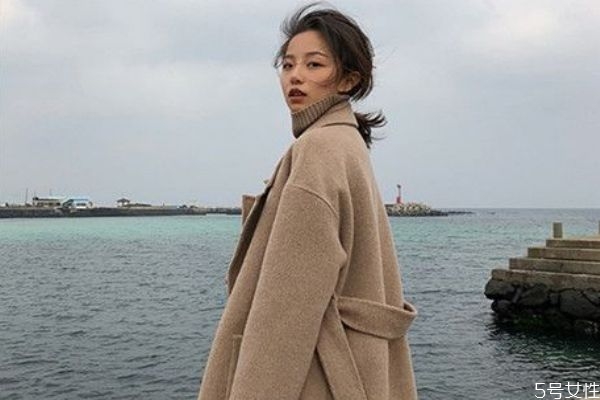 澳毛和羊毛哪個(gè)貴 澳毛和羊毛有什么區(qū)別 澳毛和羊毛哪個(gè)貴 澳毛和羊毛有什么區(qū)別