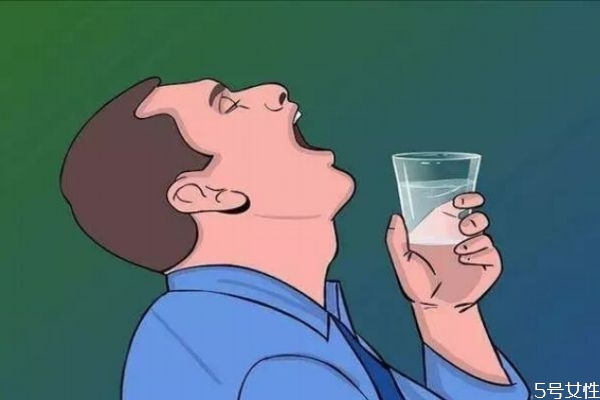 經(jīng)常反胃的原因 為什么會經(jīng)常反胃