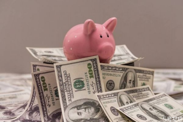 婚后應(yīng)該誰(shuí)管錢 婚后誰(shuí)管錢合適