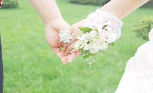 傷了老公的心如何挽回 傷了老公的心挽回的方法 傷了老公的心如何挽回 傷了老公的心挽回的方法