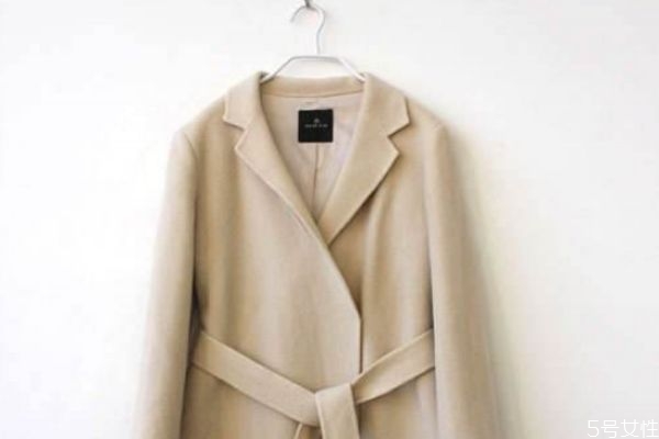 澳毛和阿爾巴卡哪個(gè)好 阿爾巴卡好還是羊毛好 澳毛和阿爾巴卡哪個(gè)好 阿爾巴卡好還是羊毛好