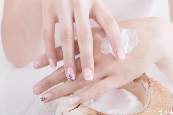 堅(jiān)持涂護(hù)手霜有什么用 護(hù)手霜堅(jiān)持涂多久有效果 堅(jiān)持涂護(hù)手霜有什么用 護(hù)手霜堅(jiān)持涂多久有效果