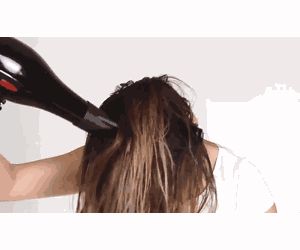 頭發(fā)怎么吹比較蓬松 頭發(fā)吹蓬松的技巧 頭發(fā)怎么吹比較蓬松 頭發(fā)吹蓬松的技巧