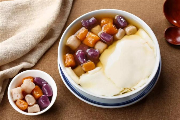 芋圓和珍珠有什么區(qū)別 芋圓和珍珠哪個(gè)熱量高 芋圓和珍珠有什么區(qū)別 芋圓和珍珠哪個(gè)熱量高