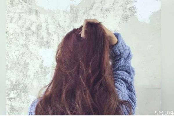 怎么染發(fā)才不會爆頂 染發(fā)爆頂后最好的補(bǔ)救