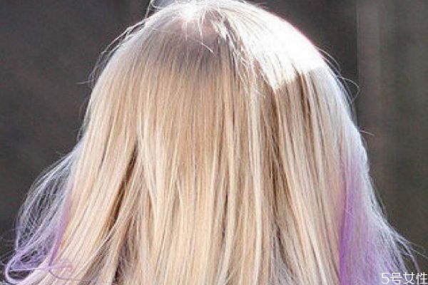 怎么染發(fā)才不會爆頂 染發(fā)爆頂后最好的補(bǔ)救