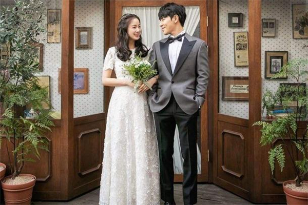 訂婚后懷孕算未婚先孕嗎 訂婚后懷孕丟人嗎 訂婚后懷孕算未婚先孕嗎 訂婚后懷孕丟人嗎