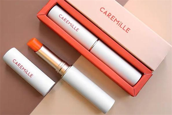 caremille珂曼變色唇膏多少錢(qián) 珂曼變色唇膏需要卸嗎