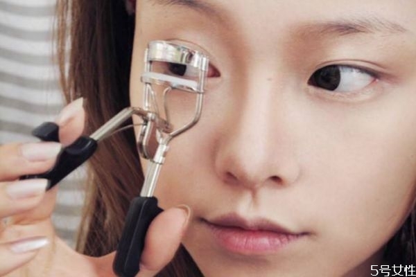 日系小清新妝容怎么畫 日系元氣妝容怎么畫 日系小清新妝容怎么畫 日系元氣妝容怎么畫