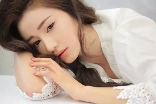 如何挽回見異思遷的女友 挽回見異思遷女友的方法 如何挽回見異思遷的女友 挽回見異思遷女友的方法