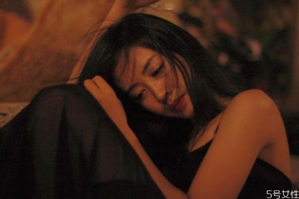 婚姻中怎么處理小三 妻子解決小三的方法 婚姻中怎么處理小三 妻子解決小三的方法