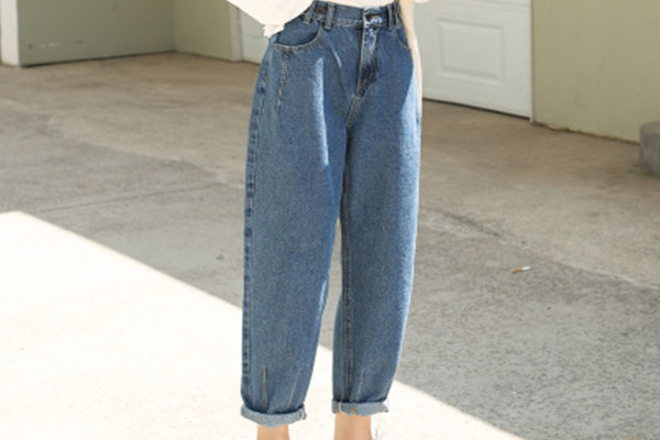 老爹褲怎么搭配顯瘦 老爹褲顯瘦的搭配方法 老爹褲怎么搭配顯瘦 老爹褲顯瘦的搭配方法