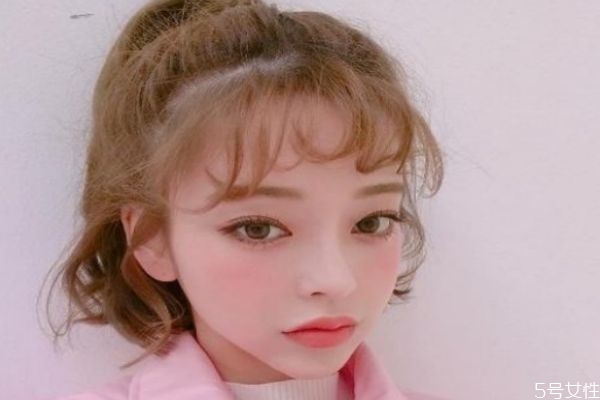 脖子短的人適合什么發(fā)型 短脖子適合什么發(fā)型 脖子短的人適合什么發(fā)型 短脖子適合什么發(fā)型