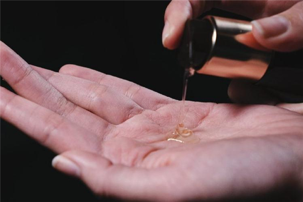 阿芙摩洛哥護發(fā)精油怎么樣 阿芙摩洛哥護發(fā)精油好用嗎 阿芙摩洛哥護發(fā)精油怎么樣 阿芙摩洛哥護發(fā)精油好用嗎