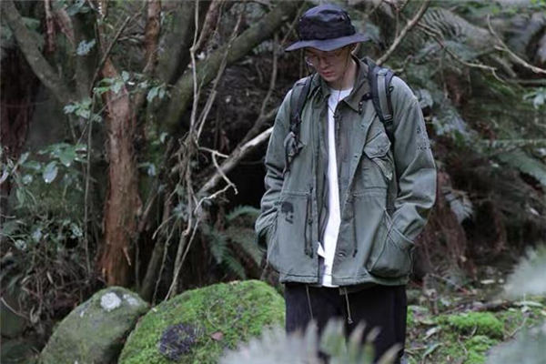 美式漁夫帽怎么搭配 美式漁夫帽搭配圖片 美式漁夫帽怎么搭配 美式漁夫帽搭配圖片